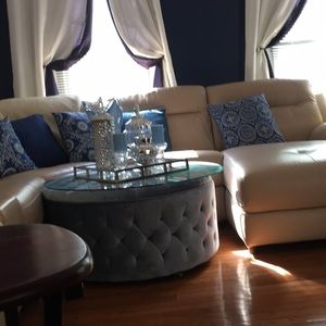 Meet your Posher, Don